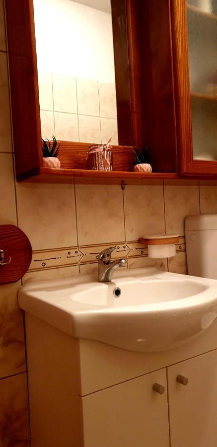 Apartman Rabatin Sveti Filip i Jakov Exterior foto